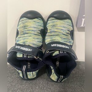 HOBIBEAR little boy sandals /size 28 -11.5
